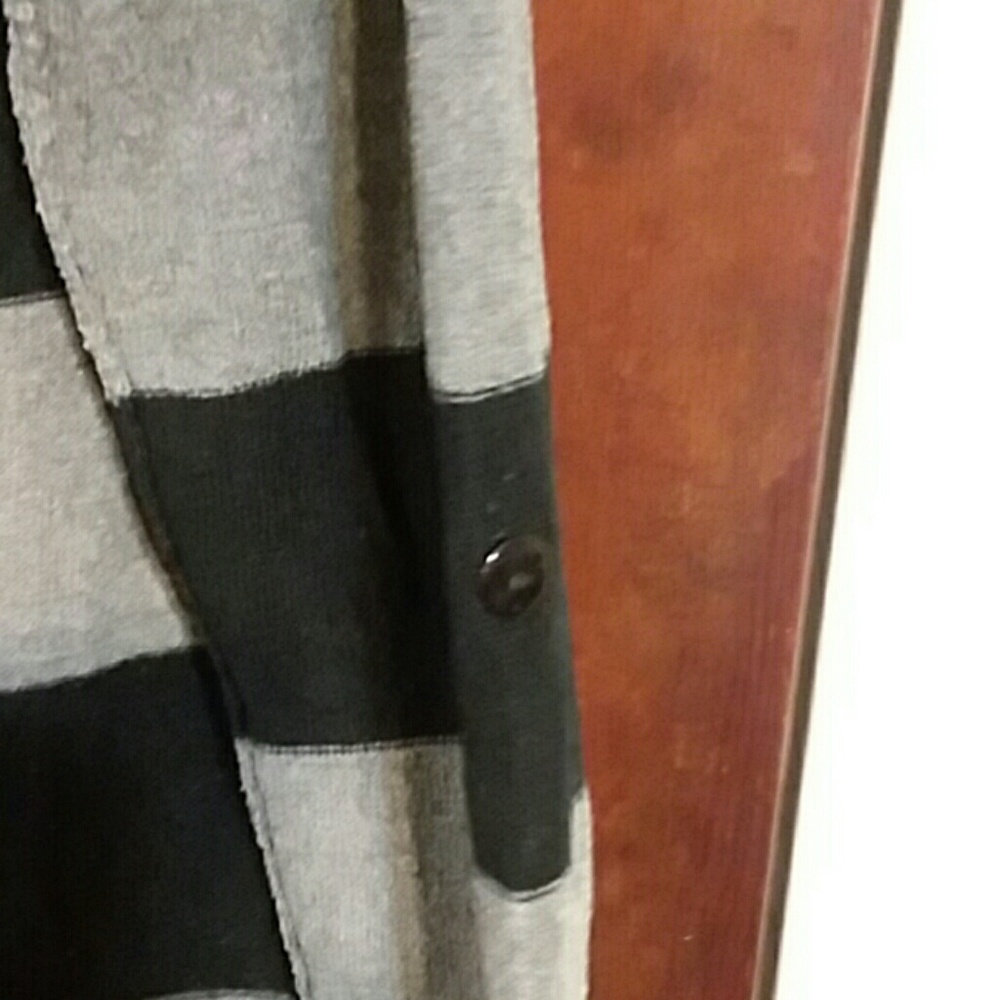 Sweater - Picture 5 of 7